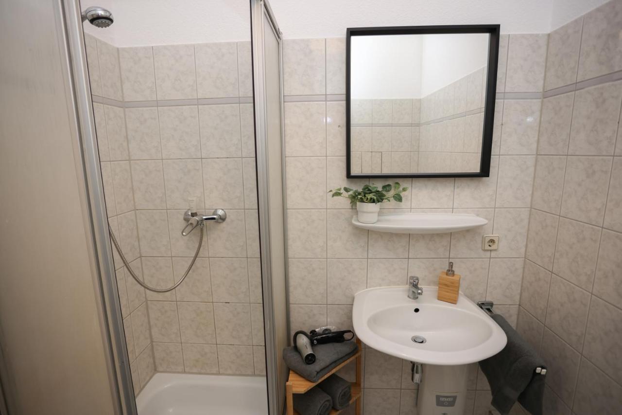 Fullhouse - - M45 Apartment *