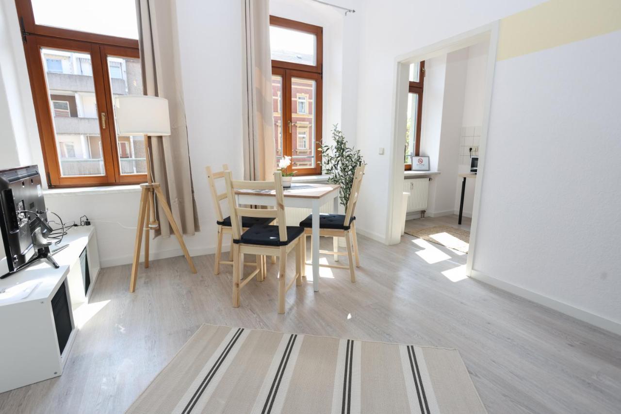 Apartment Fullhouse - - M45