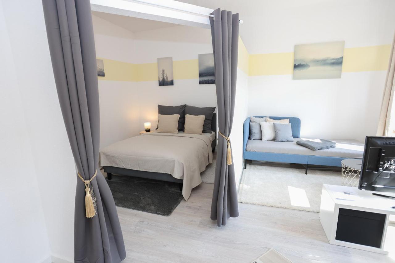 Fullhouse - - M45 Apartment *