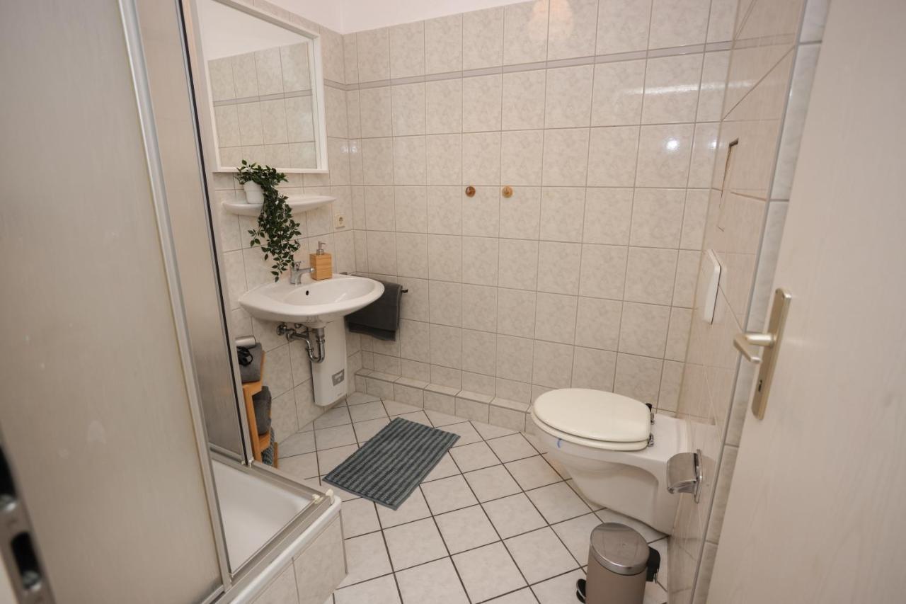 Apartment Fullhouse - - M45 *