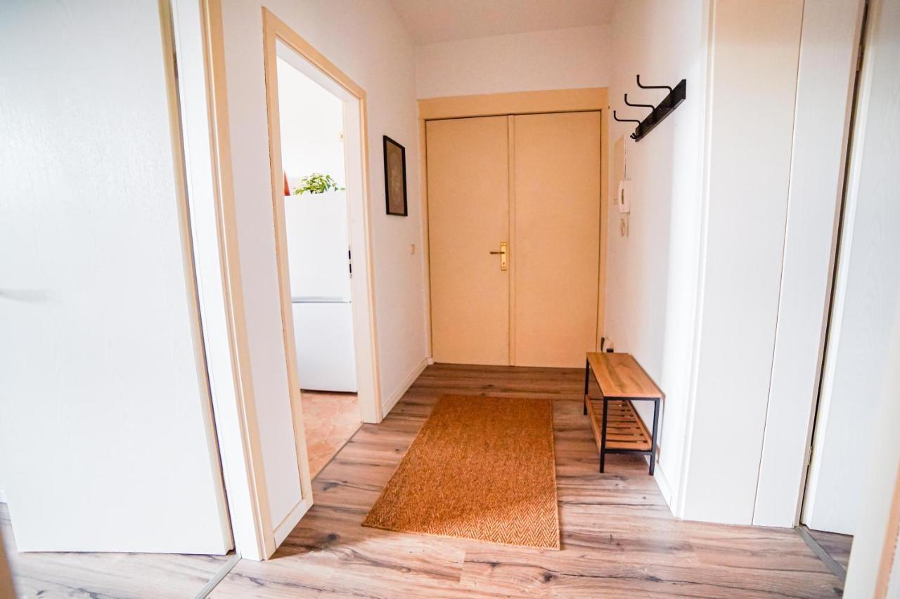 Fullhouse - - M45 Apartment Chemnitz