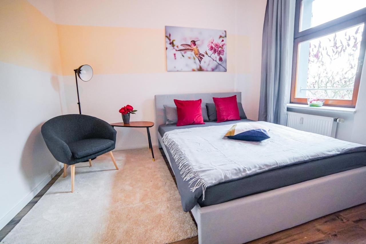 Fullhouse - - M45 Apartment *